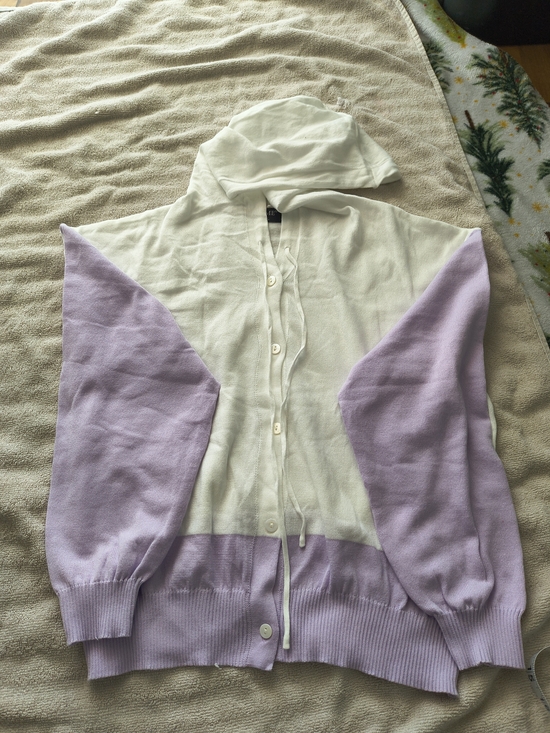 The Unbranded Brand Sweaters - Makeover Essentials Hooded Button-Front Cardigan in Cream & Lavender